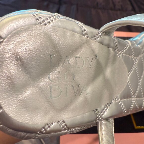 LADY GODIVA SILVER NIGHTSHADE PLATFORM LONG LACE-UP SANDALS NEW IN BOX (NWT) - Picture 10 of 14